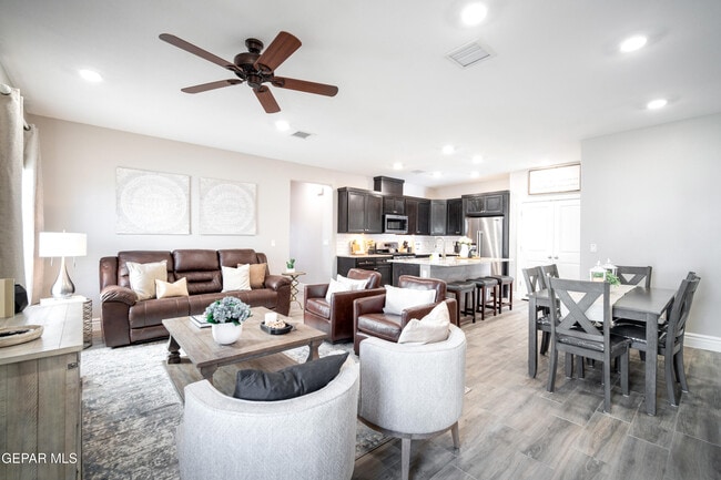 Foto del edificio - 3412 Gary Brewster Pl