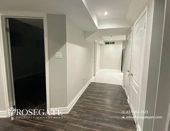 Building Photo - Modern 2-Bedroom Basement Apartment with In-Unit Laundry – Mississauga