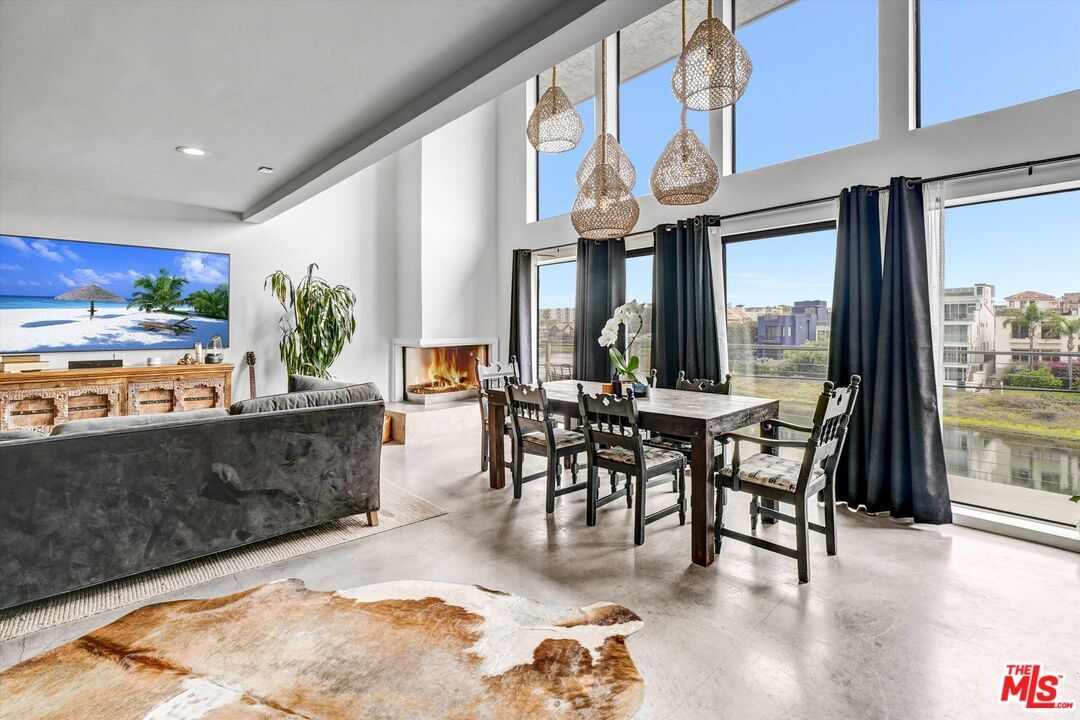 Foto principal - 4105 Pacific Ave