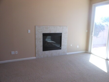Building Photo - 420 Jacobs Dr