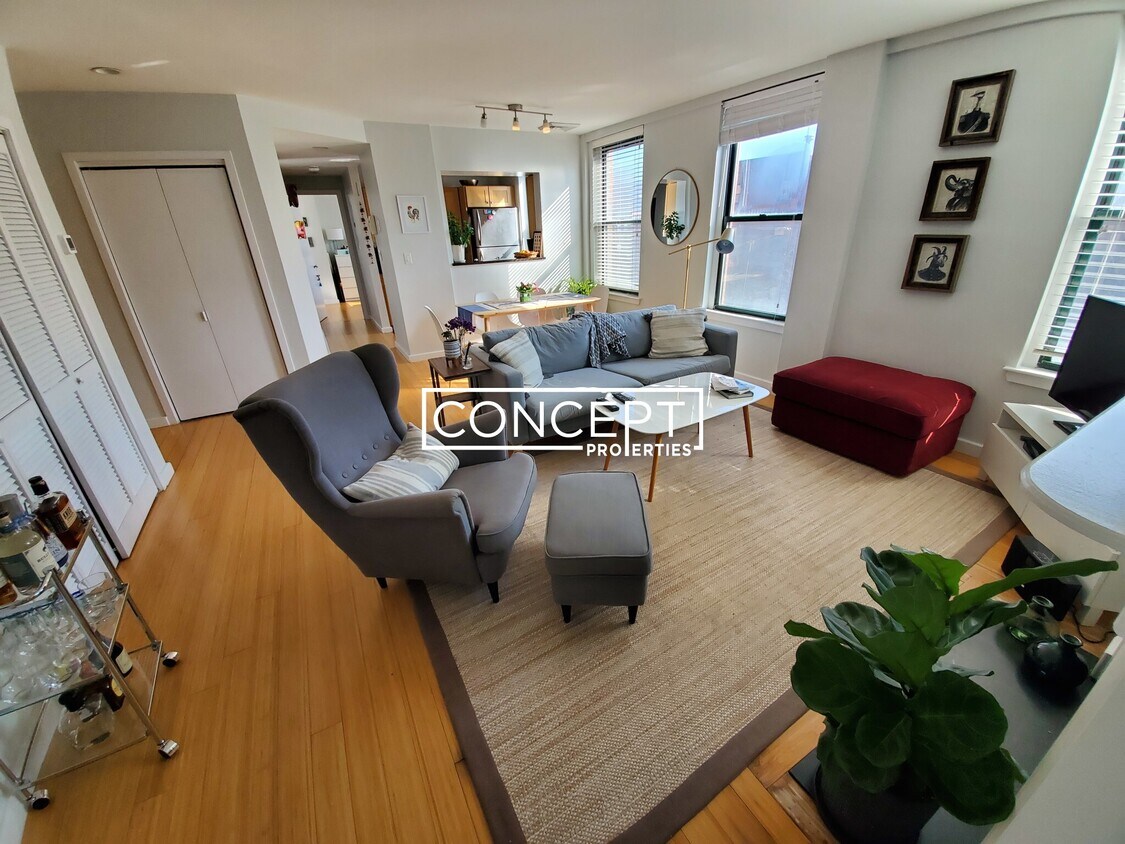 Foto principal - 1659 Washington St