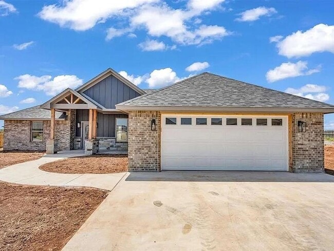 Building Photo - 409 Bobwhite Rd
