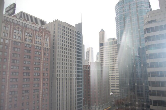 Building Photo - 211 E Ohio St