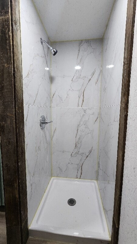 Foto del edificio - 6835 Purvis Ln