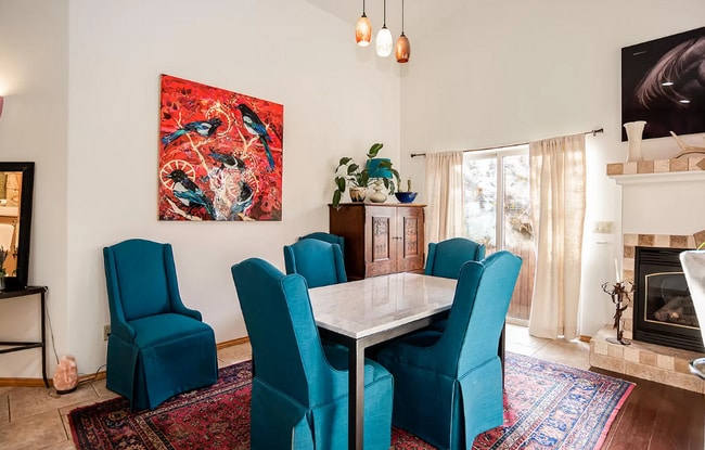 Building Photo - Single Level 2 Bed/2 Bath Townhome in Old ...