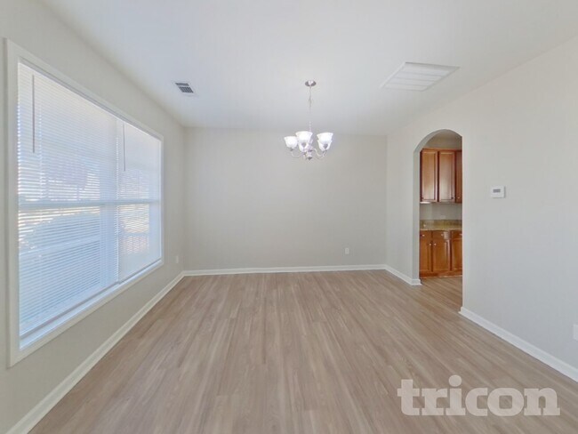 Foto del edificio - 2017 Rockycreek Ln