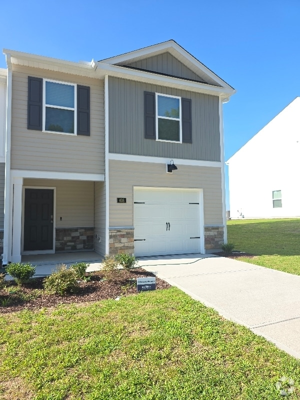 Building Photo - 408 Honeycutt Oaks Dr