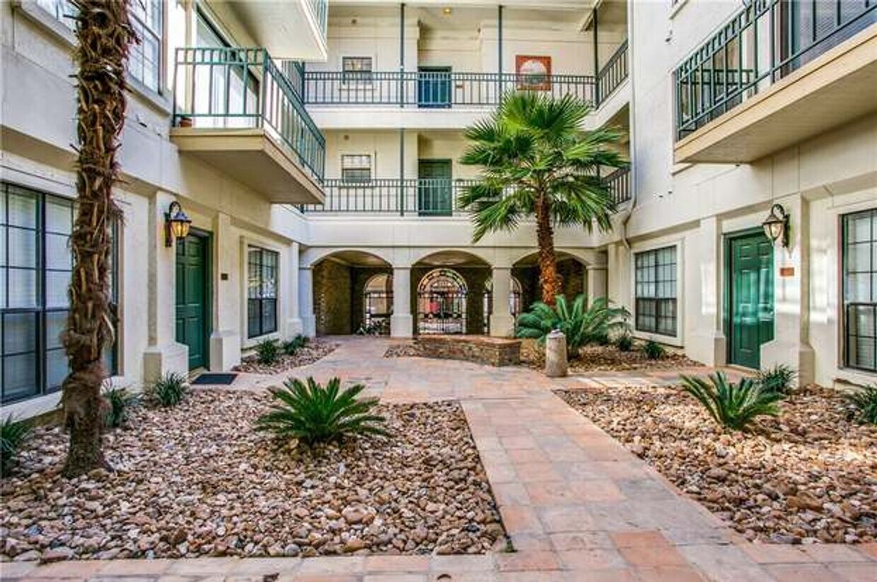 Primary Photo - 1/1 Condo Walking Distance to UT