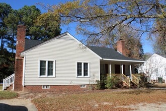 Building Photo - 2709 Byerly Dr N