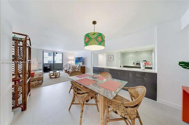 Photo - 1621 Collins Ave Apartment