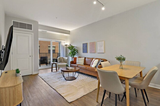 Foto del edificio - 255 N Addison Ave