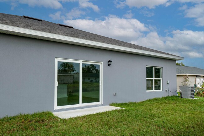 Building Photo - 1193 Altamira St NW