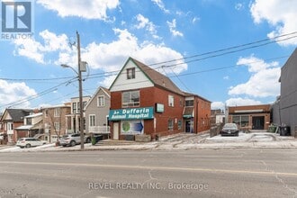 Building Photo - 2095 Dufferin St