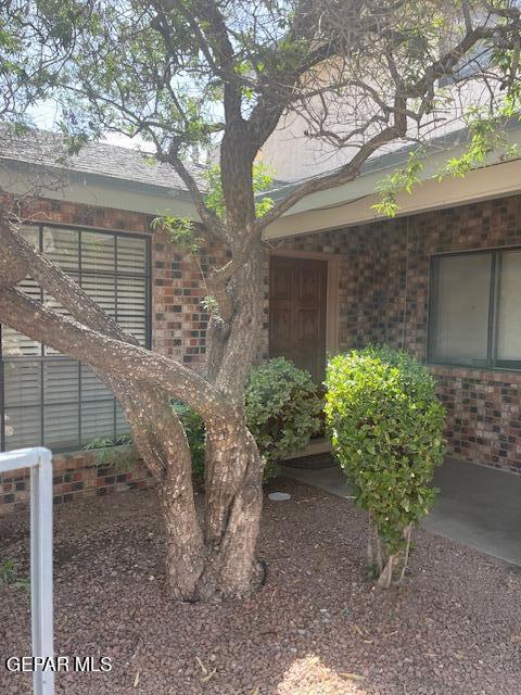 Building Photo - 7045 Orizaba Ave