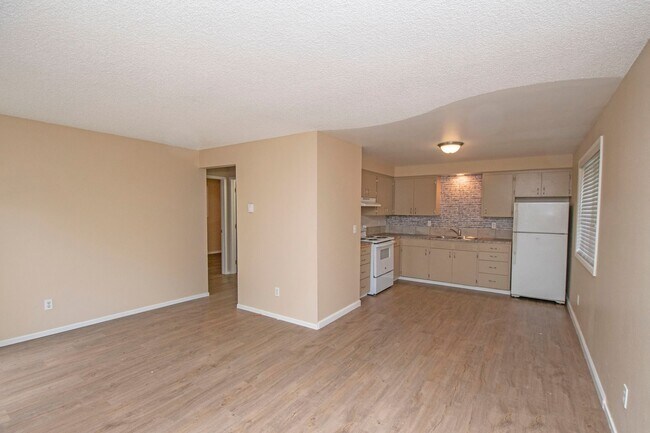 Foto del edificio - 2204 E 35th St