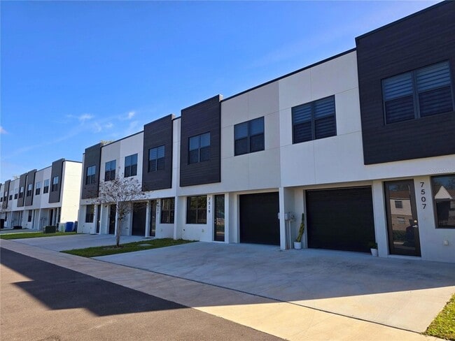Photo - 7573 Gesualdo Ct Townhome