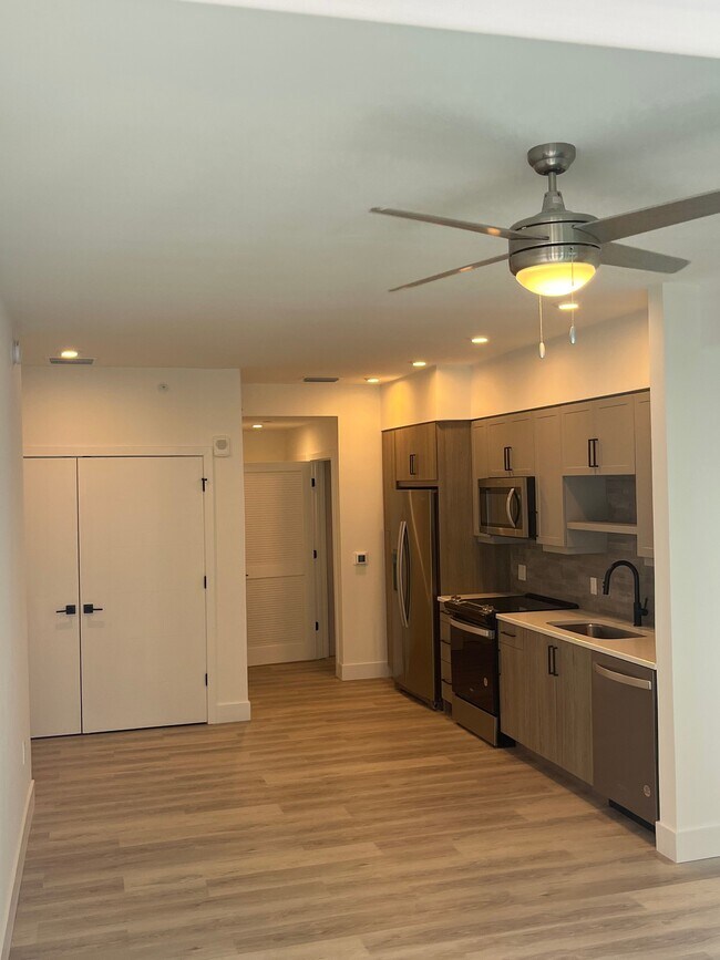 Foto del edificio - 30 NW 31st St