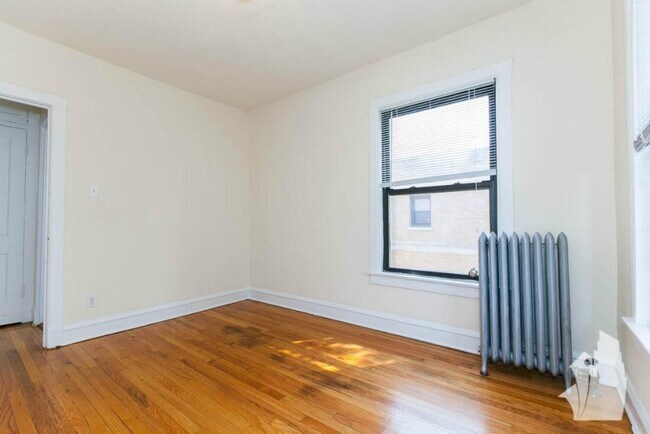 Building Photo - 2642 N Spaulding Ave