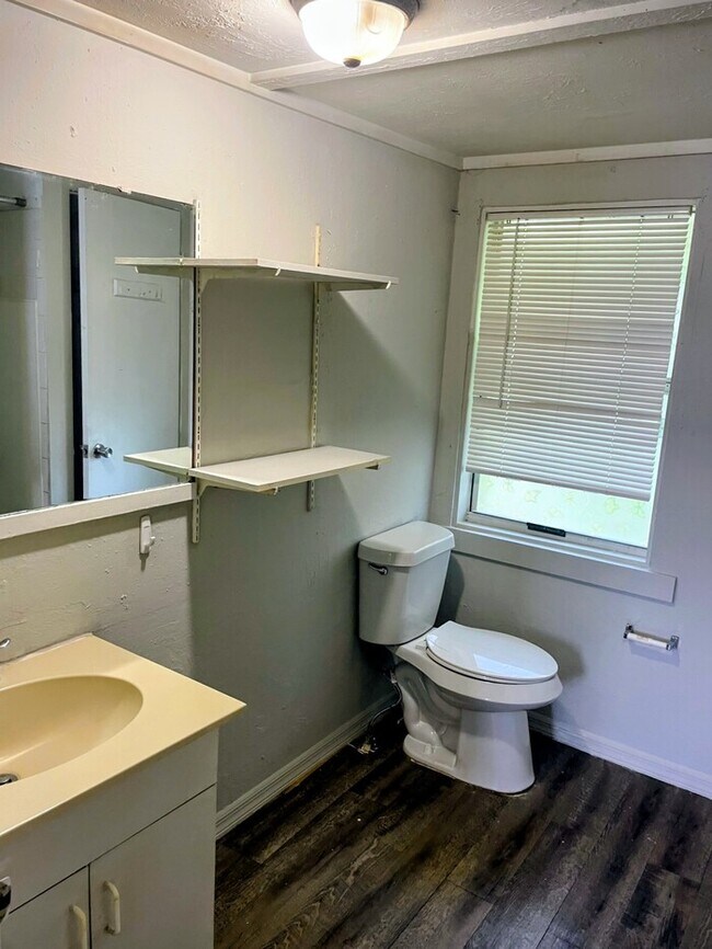Building Photo - Fort Myers Apartment