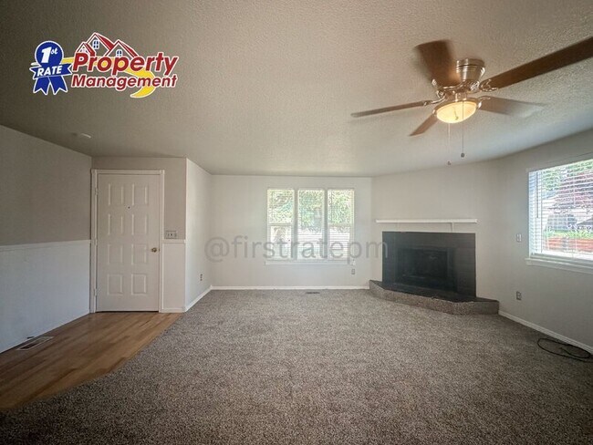 Foto del edificio - 2211 NW 11th Ave