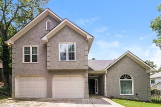 Building Photo - 739 Glenspring Dr