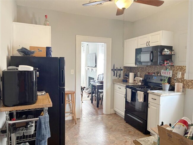 Building Photo - 2060 9th St