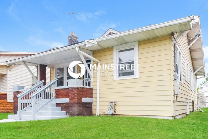 Foto principal - 3 Bedroom Pet-Friendly Home in Louisville,...