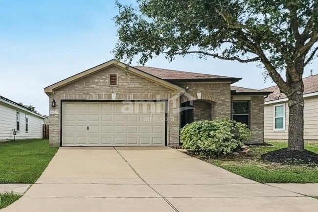 Building Photo - 16215 Ranchland Ln