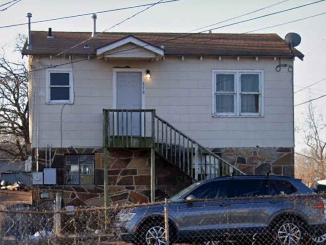 Foto principal - 318 N Wilson Ave