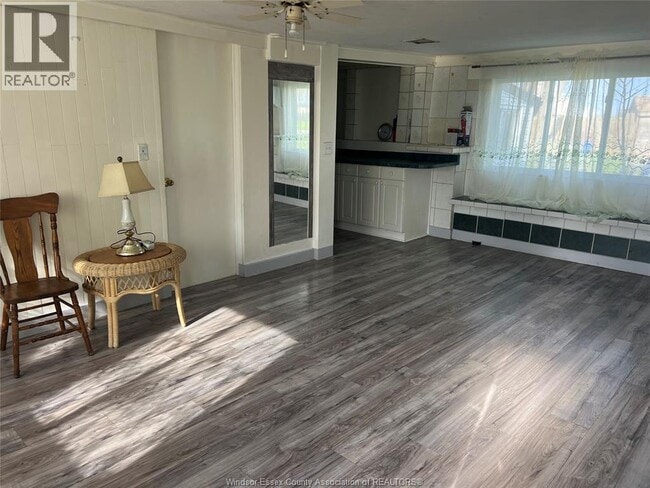 Building Photo - 117 Lakeshore Dr