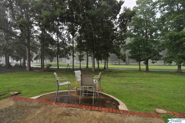 Foto del edificio - 733 Lily Flagg Rd SE