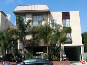 Building Photo - 1652 Colby Ave