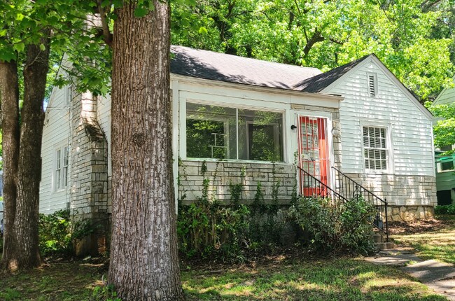 Foto del edificio - 1318 Ormewood Ave SE