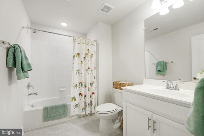 Building Photo - 2067 Alder Ln