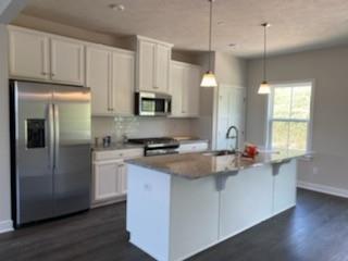 Foto del edificio - 305 Spruce Ln
