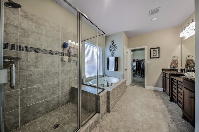 Building Photo - 28703 Primrose Bluff Dr