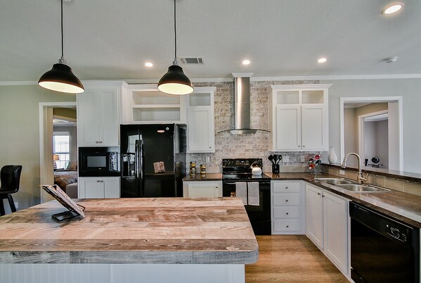 Foto del edificio - 475 Netherland Ave