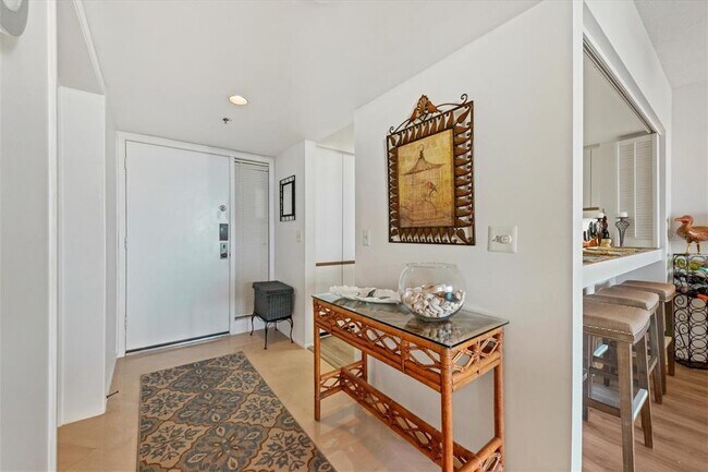 Building Photo - 1930 Harbourside Dr