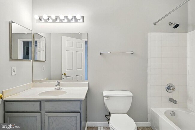 Foto del edificio - 4106 Lavender Ln