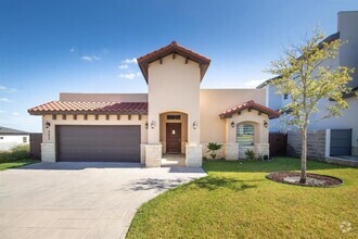 Building Photo - 303 Placido Dr