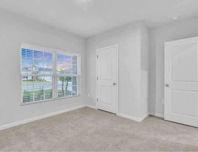 Building Photo - 814 172nd Ct E