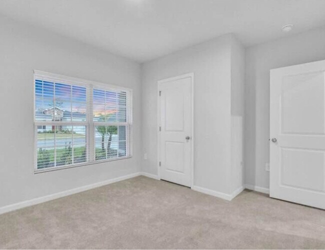 Foto del edificio - 814 172nd Ct E