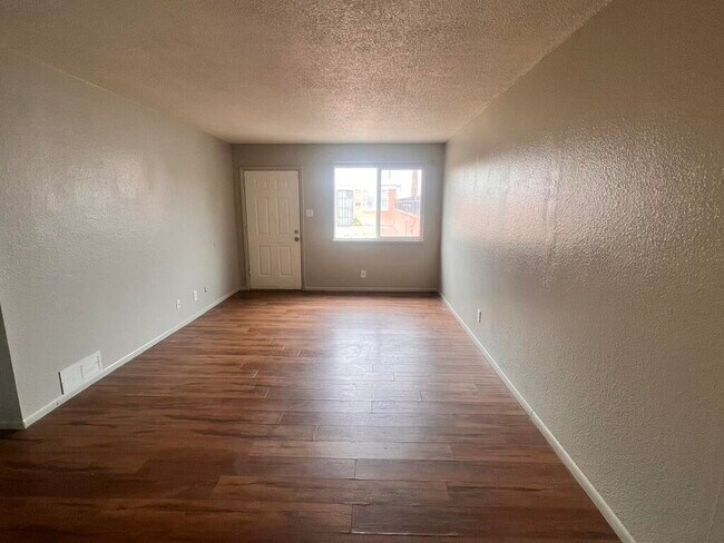 Foto del edificio - 423 Dallas St SE