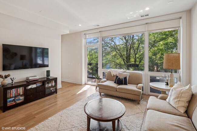 Foto del edificio - 1753 N Kedzie Blvd