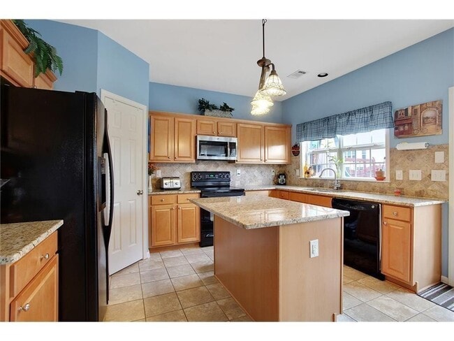 Foto del edificio - 8210 Norwich Pl