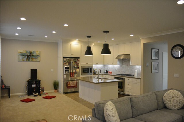 Building Photo - 138 Rodeo