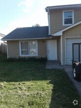 Building Photo - 502 Chris Dr
