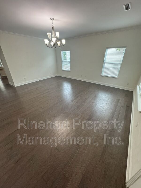 Building Photo - 1049 Ellis Pond Dr