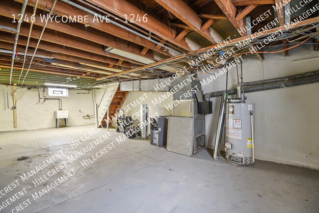 Foto del edificio - 1246 Wycombe Ave