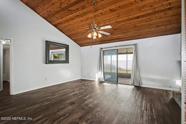 Foto del edificio - 1569 Arcadia Dr